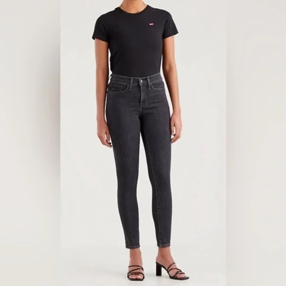 LEVI’S 311 Shaping Skinny black denim  26 - Picture 1 of 7